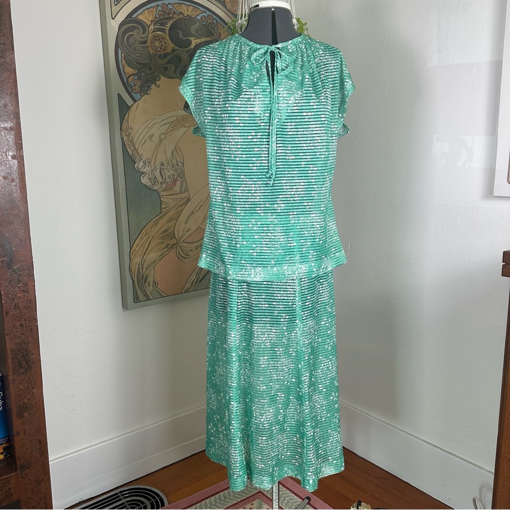 Women’s Vintage‎ 60s 2 Piece Set Textured Green & White Tunic Top & Skirt